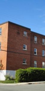 Fully Updated 2BR off of Beechwood - Photo 3