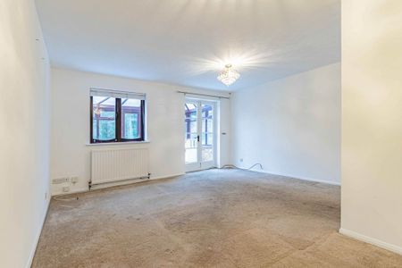 3 bed Semi Detached House for rent - Photo 3