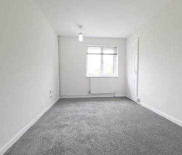 2 bedroom maisonette to rent - Photo 5