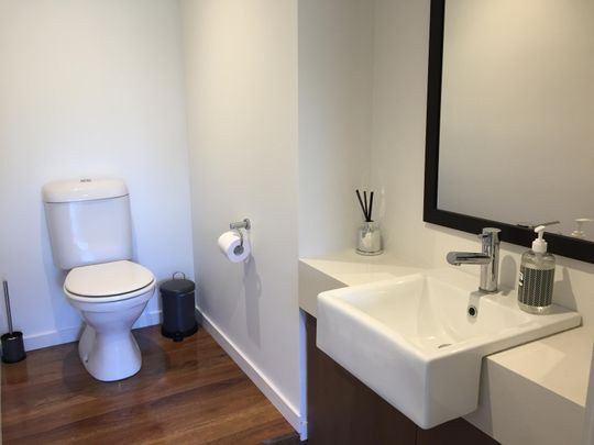 Frankston South - Photo 1