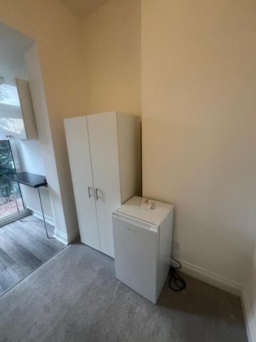 Studio to rent - Photo 5