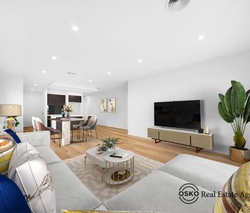 Luxury Family Living in the Heart of Tarneit - Photo 2