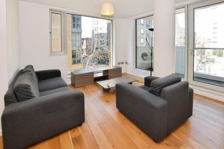 2 bedroom flat to rent - Photo 2