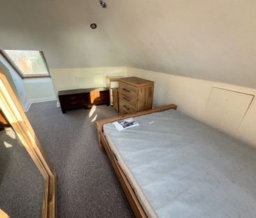 THREE DOUBLE BEDROOM STUDENT-P07604 - Photo 6