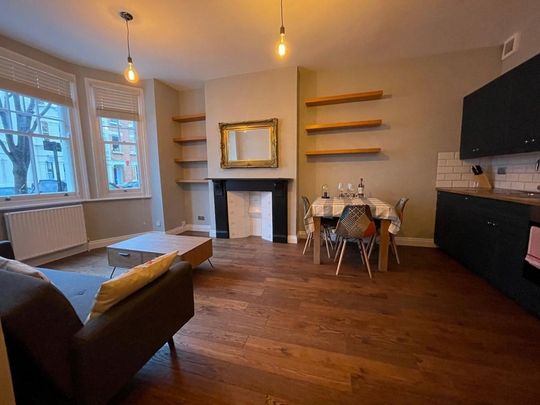 2 bedroom ground floor flat to rent - Photo 1