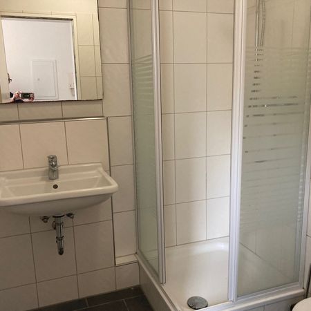 *Ideal für Pendler*Helles City-Appartement im sanierten Altbau mit Charme - Foto 4
