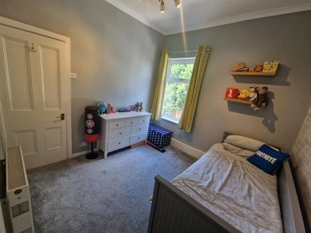 2 bedroom terraced house to rent - Photo 4