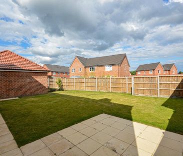 4 bedroom detached house to rent - Photo 6