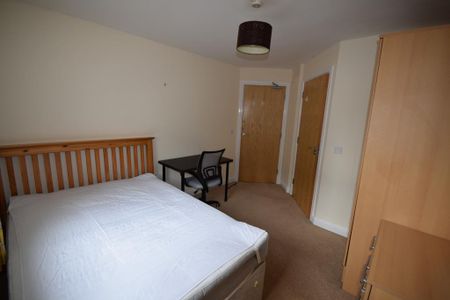 3 bedroom flat to rent - Photo 5