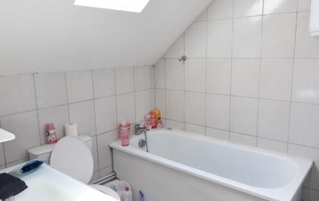 Location Appartement P2 Avec place de parking Sens - Photo 5