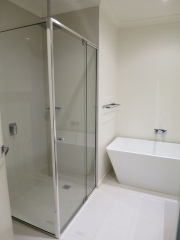 34A Regent Avenue, Springvale VIC 3171 - Townhouse For Rent | Domain - Photo 5