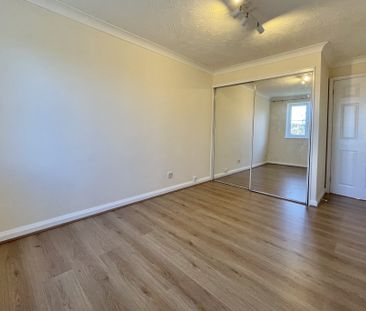 Flitcroft Lea, High Wycombe - Photo 2