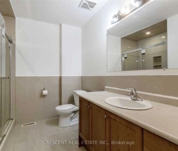 4036 Dunmow Crescent #Upper - Photo 3