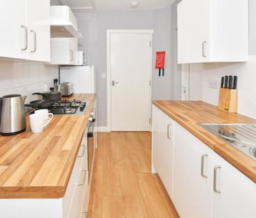 3 bedroom terraced house to rent - Photo 1