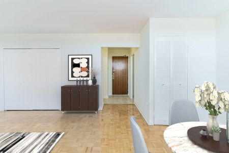 For Lease - 485 Eglinton Avenue Unit# 1003, Toronto, Ontario - Photo 2