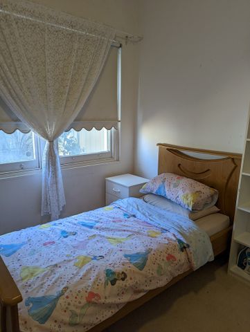 4-bedroom shared house / townhouse, Burgan St - Photo 4