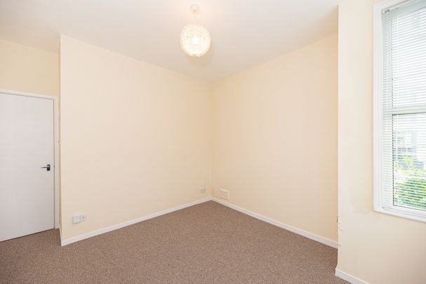 2 Bed Flat, Robinson Rd, SW17 - Photo 1