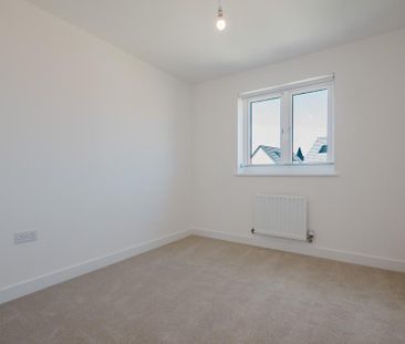3 bedroom detached house to rent - Photo 2