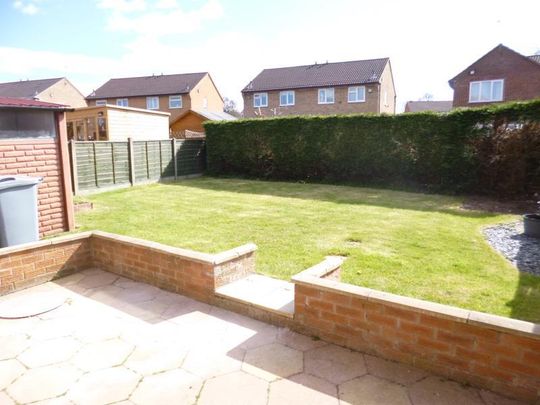 3 bedroom semi-detached house to rent - Photo 1
