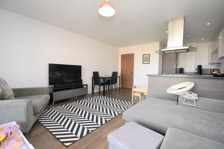 2 bedroom apartment to rent - Photo 2