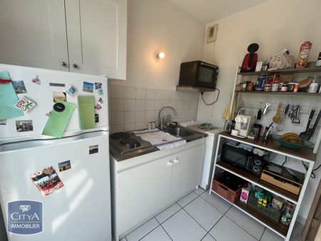Location Appartement 1 pièce 28m² TOURS 37200 - Photo 3
