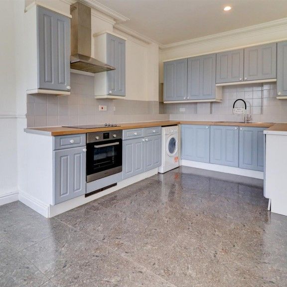 Clarendon Square, Leamington Spa - Photo 1