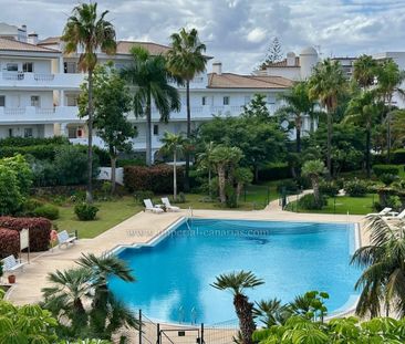 Piso en alquiler en residencial con piscina y grandes jardines. - Photo 6