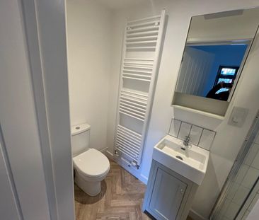 Courtney Road, Kingswood - Photo 6