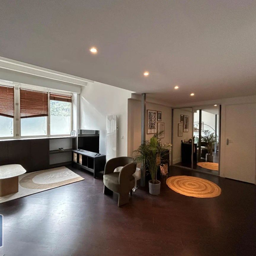 Appartement à louer 4 pièces 74.11m² - Photo 1