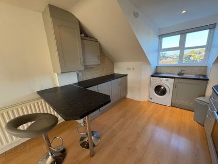 7b Hillsborough Court, Carryduff, BT8 8SU - Photo 4