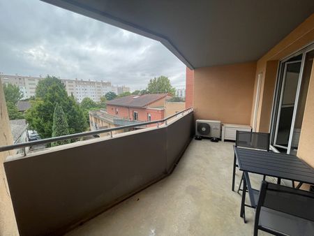 Location Appartement 3 pièces 69m² - Photo 5