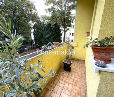 2-Zimmer-Altbauwohnung mit Balkon - frei ab sofort - Foto 1