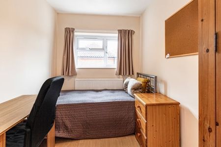 Harcourt Terrace, Headington - Photo 5