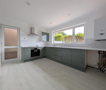2 bedroom bungalow to rent - Photo 1