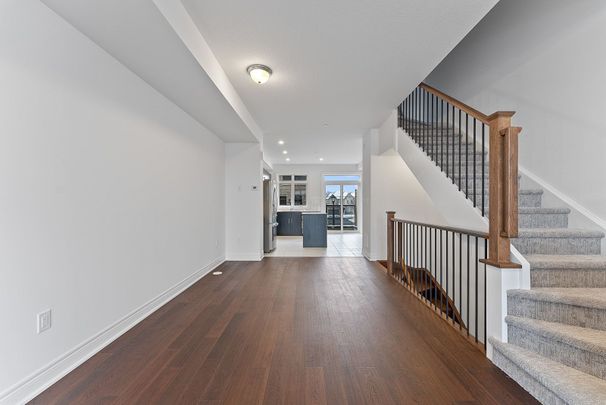 For Lease - 2140 Trafalgar Rd Road Unit# 47, Oakville, Ontario - Photo 1