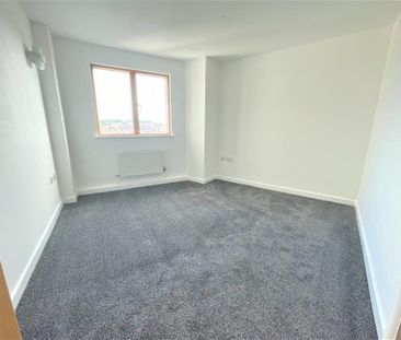 3 bedroom apartment to rent - Photo 6