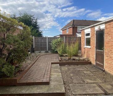 3 bedroom link detached house to rent - Photo 1