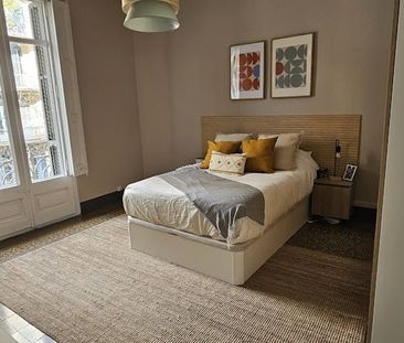 Rambla de Catalunya, Barcelona, Catalonia 08008 - Photo 6