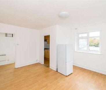 Millbrook Road West, Southampton, SO15 - Photo 2