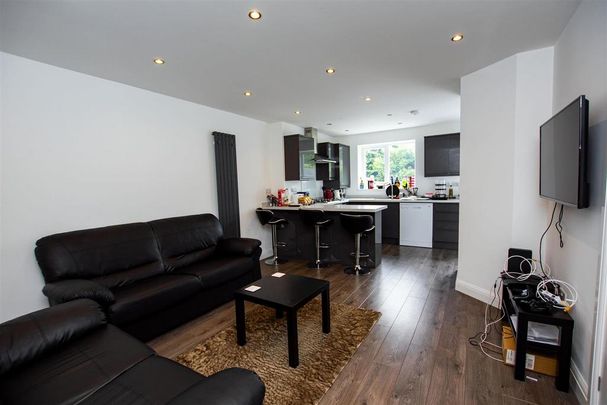 4 bedroom house to rent - Photo 1