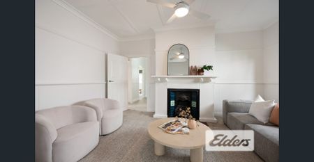 Charming Family Home in the Heart of Mayfield - Photo 3