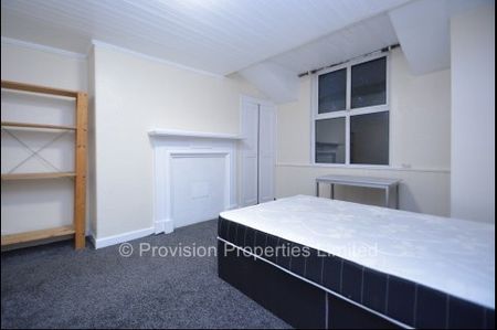 2 Bedroom Flats in Leeds - Photo 3