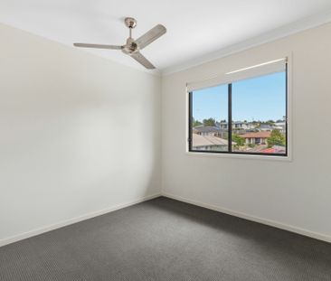 Looking for a great family home? - Photo 2