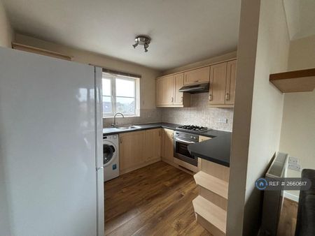 2 bedroom flat to rent - Photo 5