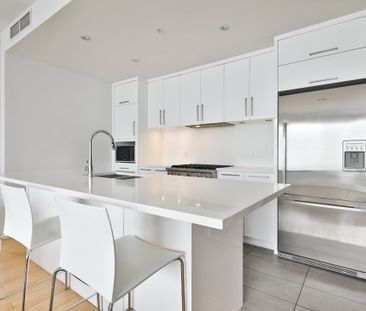901 Rue de la Commune E., app.701, H2L 0E2, H2L 0E2, Montréal - Photo 3