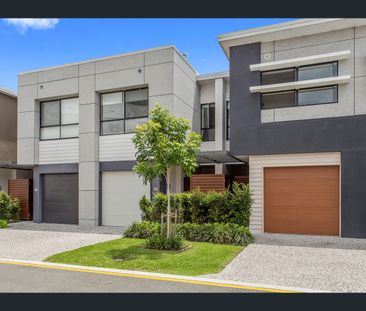 10/18 Bourton Road, Merrimac, Qld 4226 - Photo 4