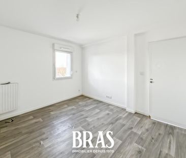 Location Appartement 4 pièces 82m² ST HERBLAIN 44800 - Photo 3