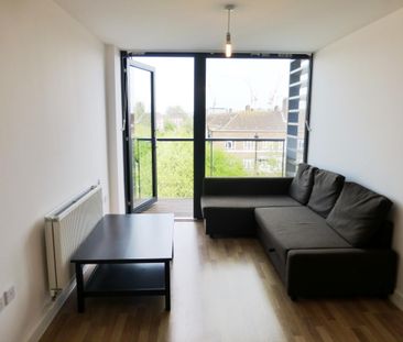 Bloemfontein Road, London, Shepherds Bush - Photo 5