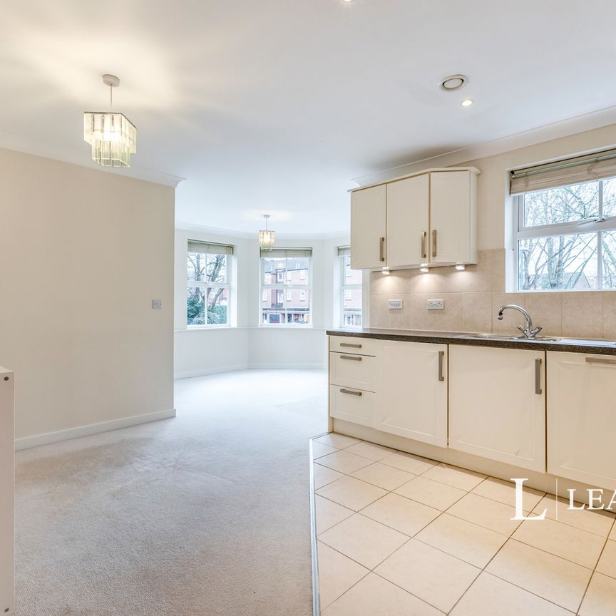 2 bedroom apartment to rent Overton Road, Sutton, SM2 - Photo 1