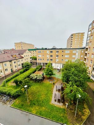 Västra Åsgatan 17 - Foto 1